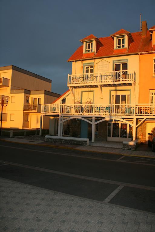 Villa Tremail - La Plage Au Pied De Votre Chambre Вимере Екстериор снимка